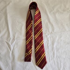 HARRY POTTER GRYFFINDOR ADULT SILK TIE UNISEX MAROON/BURGUNDY YELLOW STRIPES